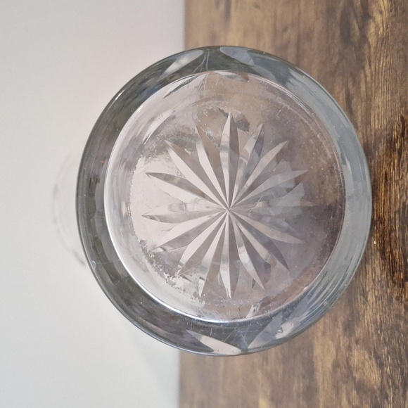 #ACO Glass vase with etched rim, flowers, and cut leaves - Picture 7 of 10